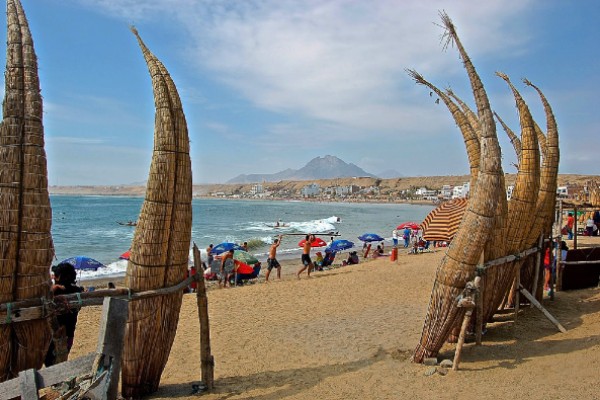 balneario de huanchaco en trujillo