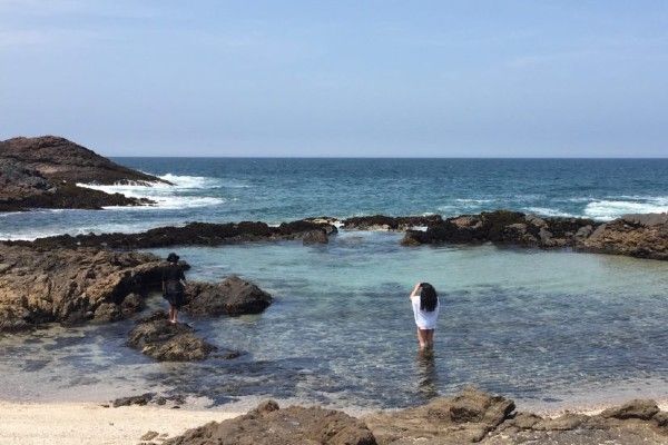 playa las pocitas mancora